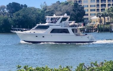 boat on teh water