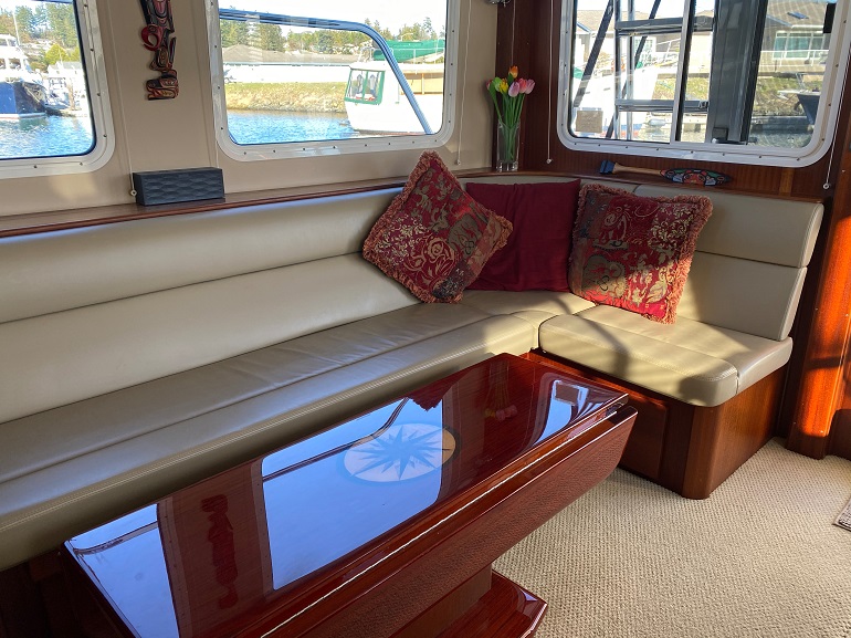 2007 41' American Tug Flybridge