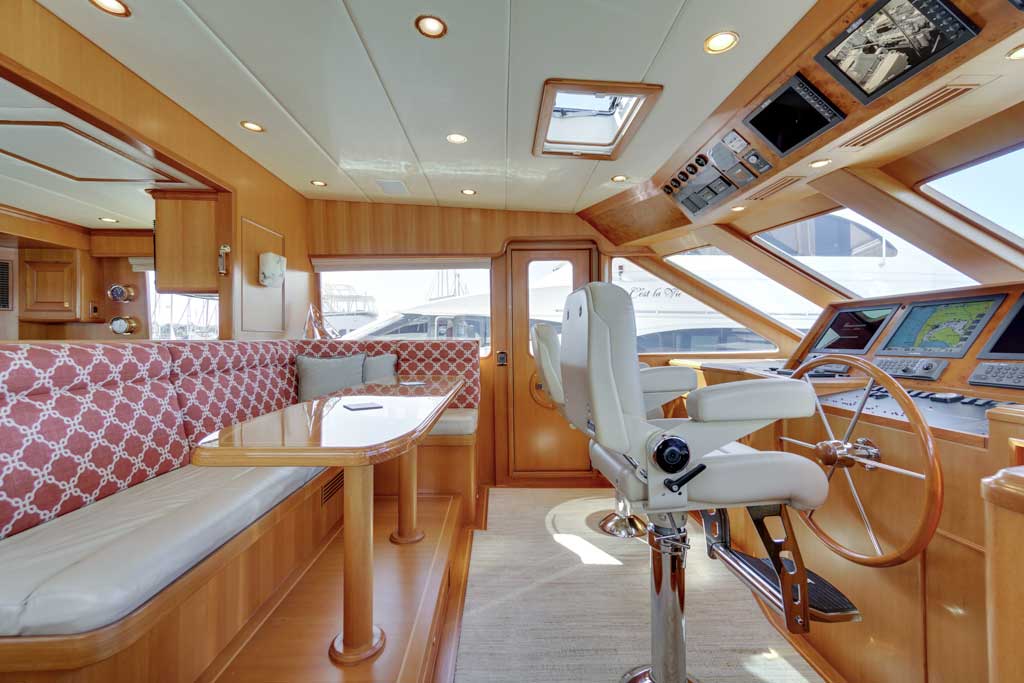 76 offshore motoryacht galley