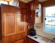 2007 41' American Tug Flybridge