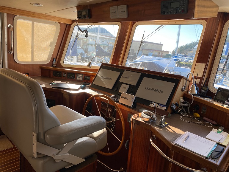 2007 41' American Tug Flybridge