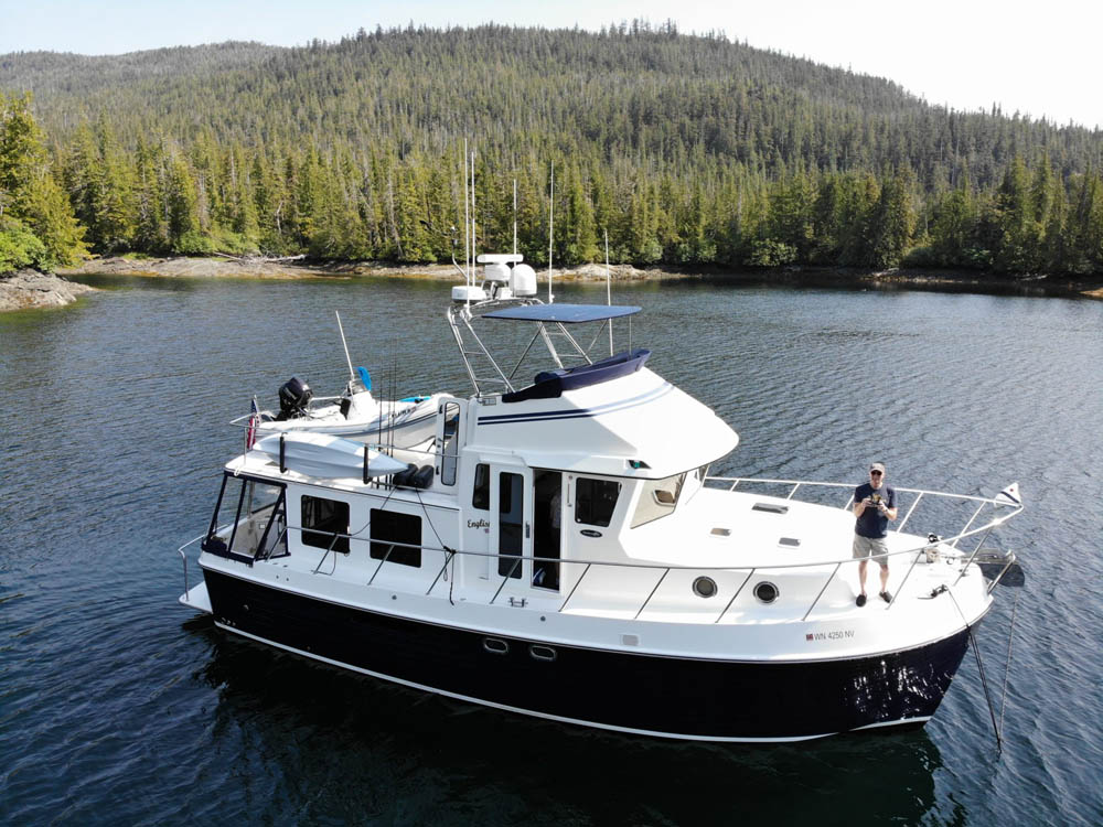 2007 41' American Tug Flybridge
