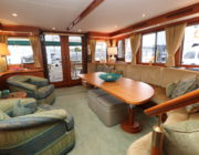 72 Grand Banks Aleutian salon