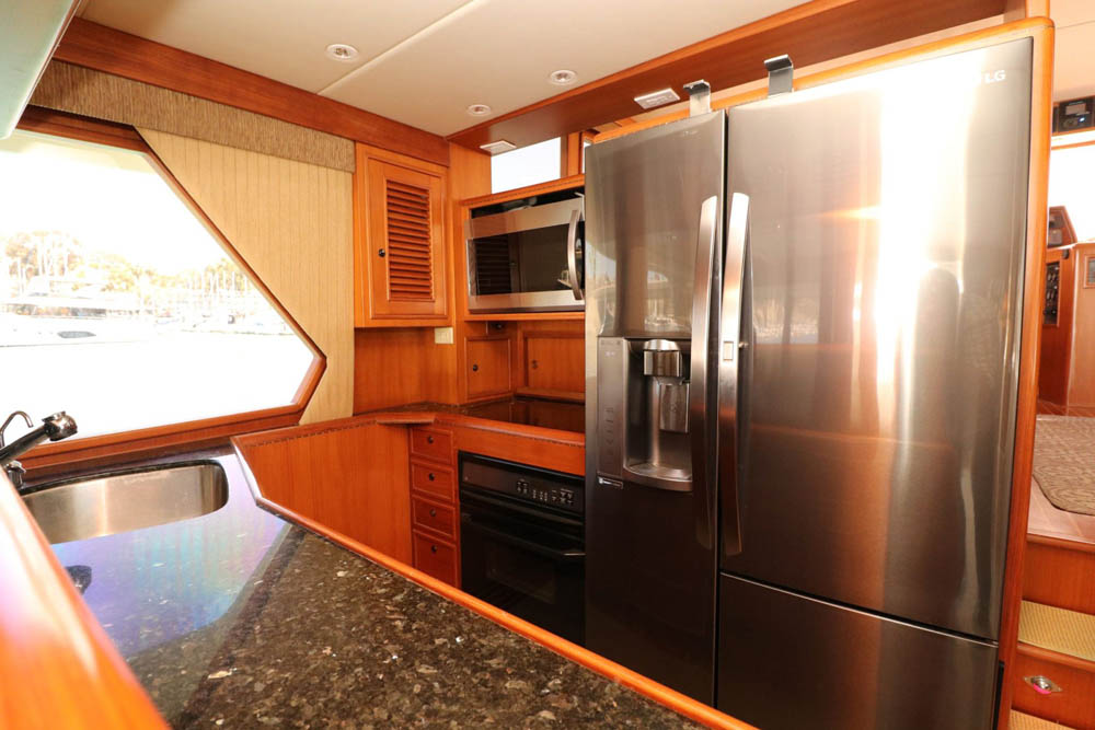 2002 62' offshore pilothouse galley