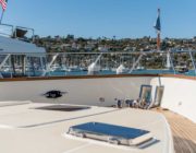 76 offshore motoryacht bow