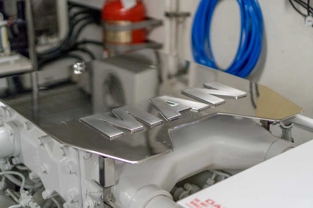 76 offshore motoryacht engine