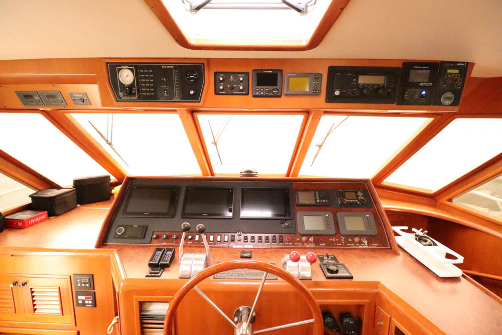2002 62' offshore pilothouse