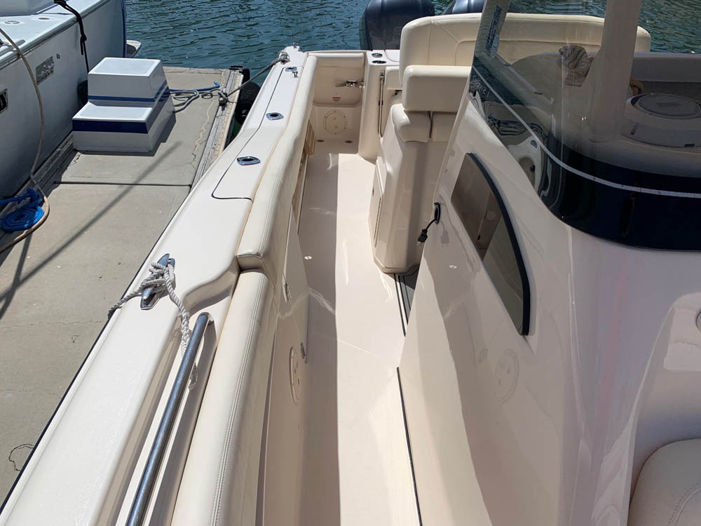 27' Grady White Canyon