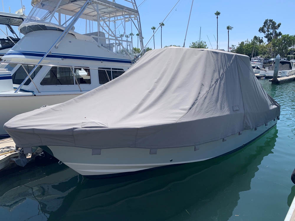 27' Grady White Canyon covered