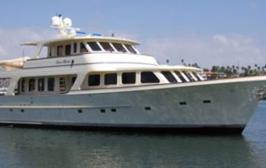 80′ Voyager “Prince of Tides” cruising through the Panama Canal