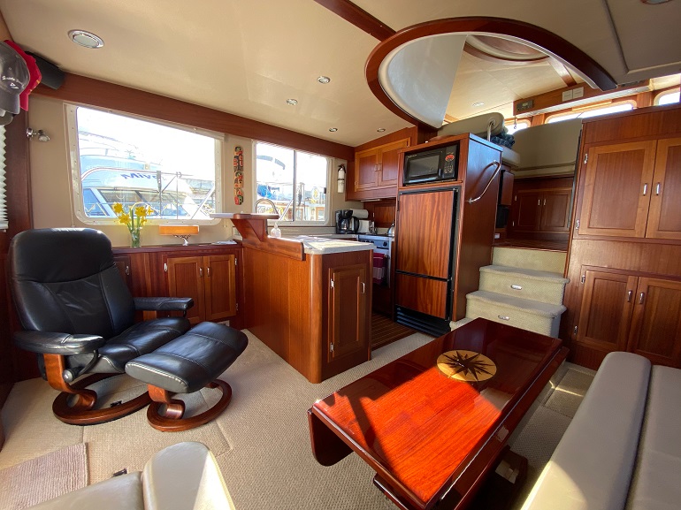 2007 41' American Tug Flybridge galley