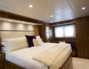 80 offshore pilothouse bedroom