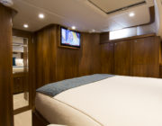 80 offshore pilothouse bedroom