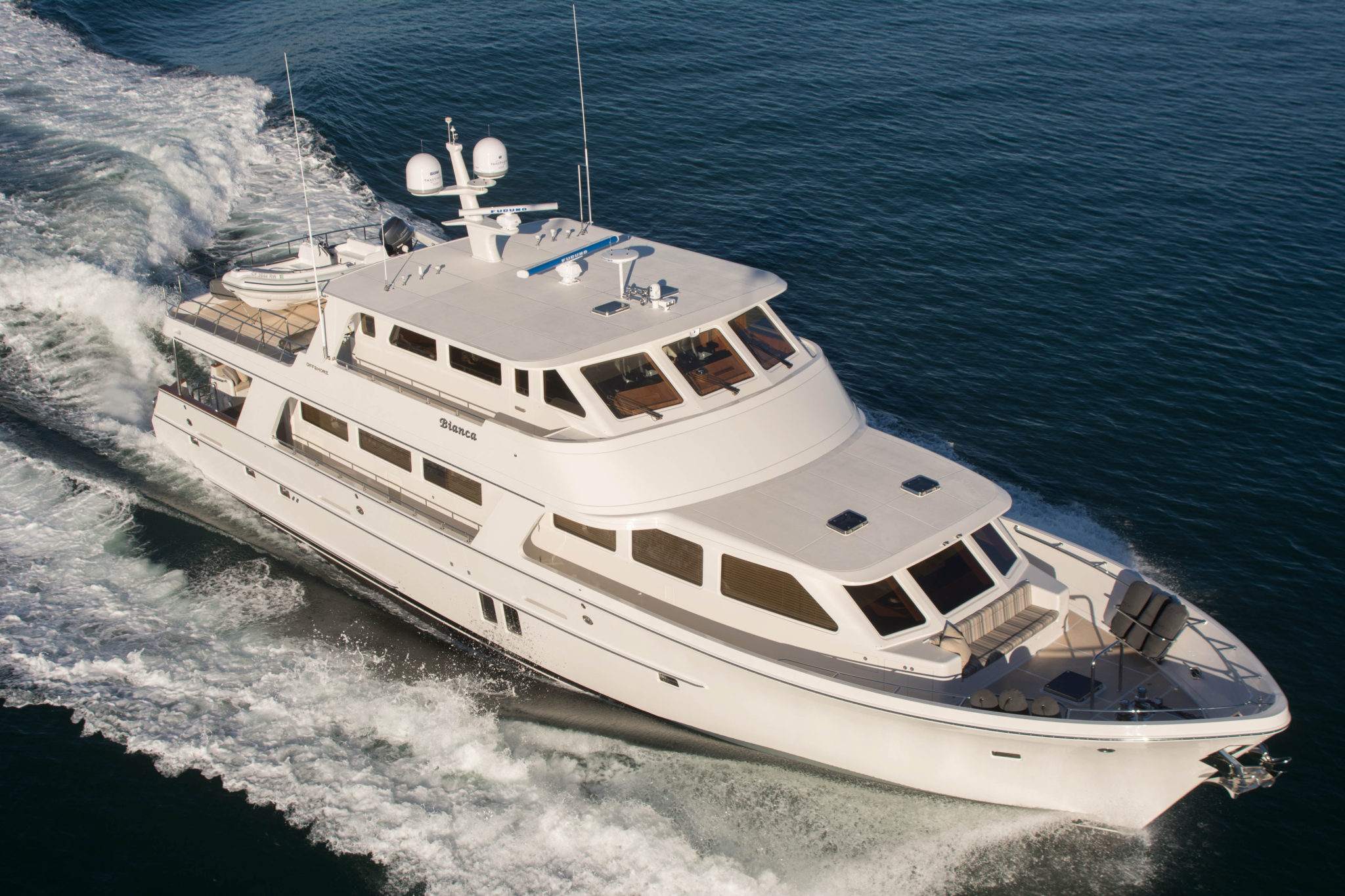 5 Reasons to Upsize Your Yacht
