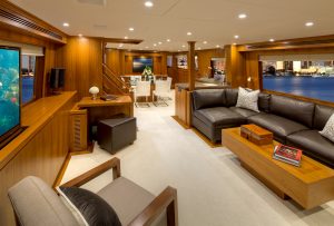 5 Reasons to Upsize Your Yacht