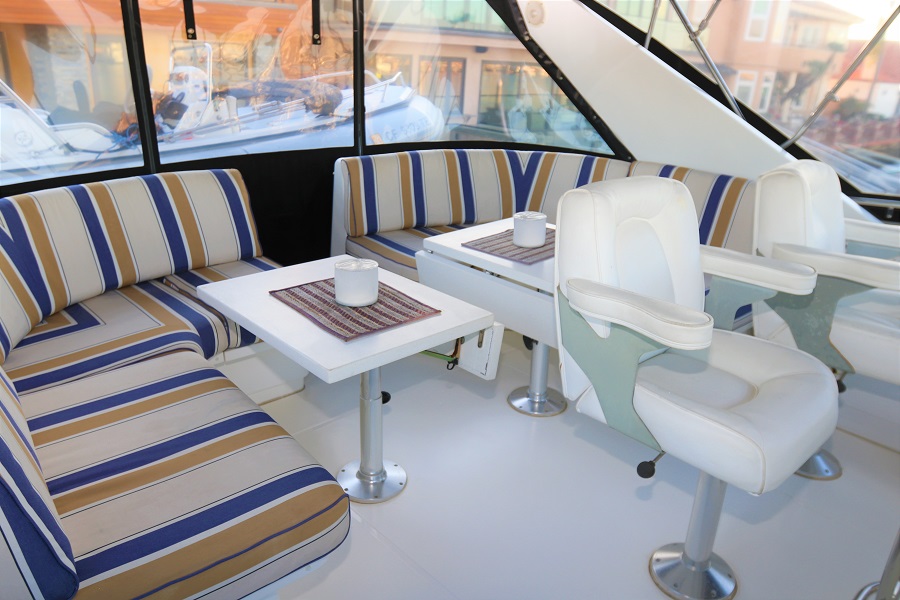 West Bay Sonship 58 Flybridge Settee