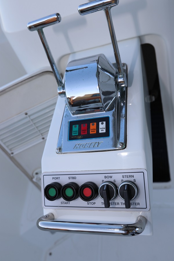 WEst Bay Sonship 58 Aft Helm Station