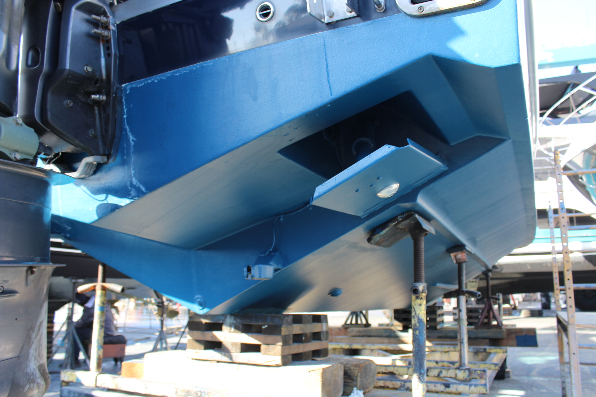 24 Regulator hull